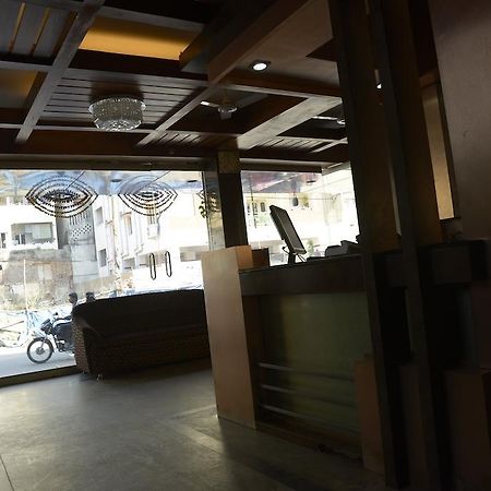 Hotel Sri Sai Krupa Haiderabad Buitenkant foto