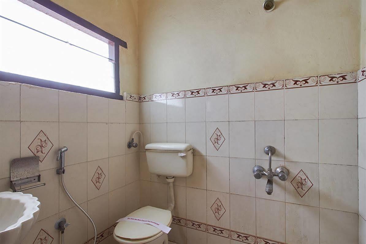 Hotel Sri Sai Krupa Haiderabad Buitenkant foto