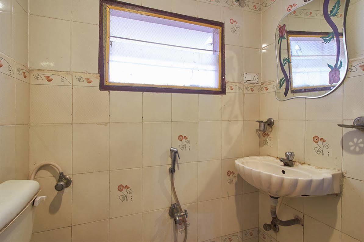 Hotel Sri Sai Krupa Haiderabad Buitenkant foto