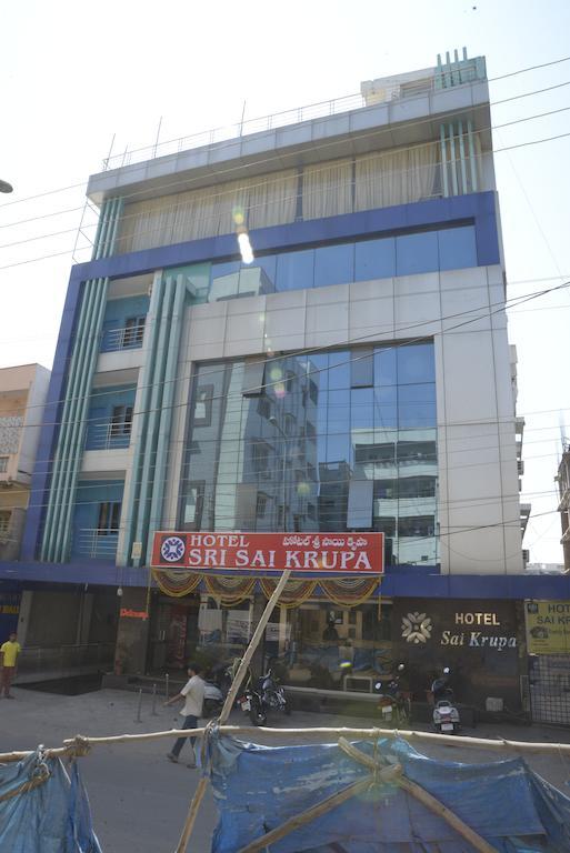 Hotel Sri Sai Krupa Haiderabad Buitenkant foto